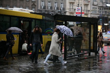 SPREMITE SE, STIŽU PLJUSKOVI RHMZ se hitno oglasio, ovi delovi Srbije prvi na udaru