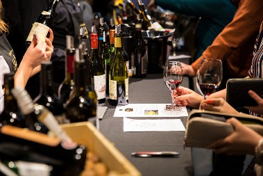 U PETAK VINSKA VIZIJA OTVORENOG BALKANA Beograd je domaćin festivala vina, rakije, gastronomije