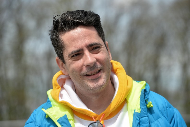 ZBOG OVOG PROJEKTA NAUČIO ROMSKI I MAKEDONSKI JEZIK Saša Joksimović otkrio do sada nepoznate detalje serije „Ljubav u tišini“!