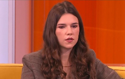 "GOSPODINE, UDALJITE SE..."Anica Lazić se momentalno oglasila, novom objavom šokirala mreže