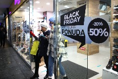 JOŠ SEDAM DANA DO CRNOG PETKA Počinje sezona prevarana na internetu, stručnjaci objašnjavaju kako najbolje da se zaštitite