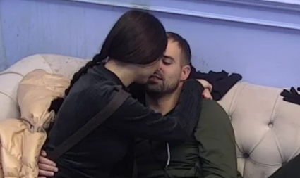 IVAN MARINKOVIĆ ČUPA KOSU SA GLAVE! Jelena Ilić i Uroš Rajačić na korak do pomirenja, nikad prisniji u hotelu