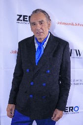 SKANDALOZNI ISPAD MU JE UNIŠTIO KARIJERU, A OPAKA BOLEST OBELEŽILA ŽIVOT  Da li prepoznajete ovu zvezdu 90-tih?