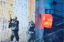 RUSKA ZASTAVA SE VIJORI IZNAD STEPANOVKE! Svi pogledi usmereni na Kurahovo