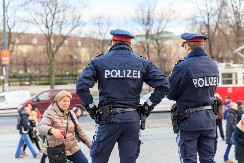 SUĐENJE MUŠKARCU KOJI JE OPTUŽEN DA JE 26 GODINA SILOVAO I ZLOSTAVLJAO SVOJE ROĐAKE "Upravo ste čuli da ovde sedi čudovište"