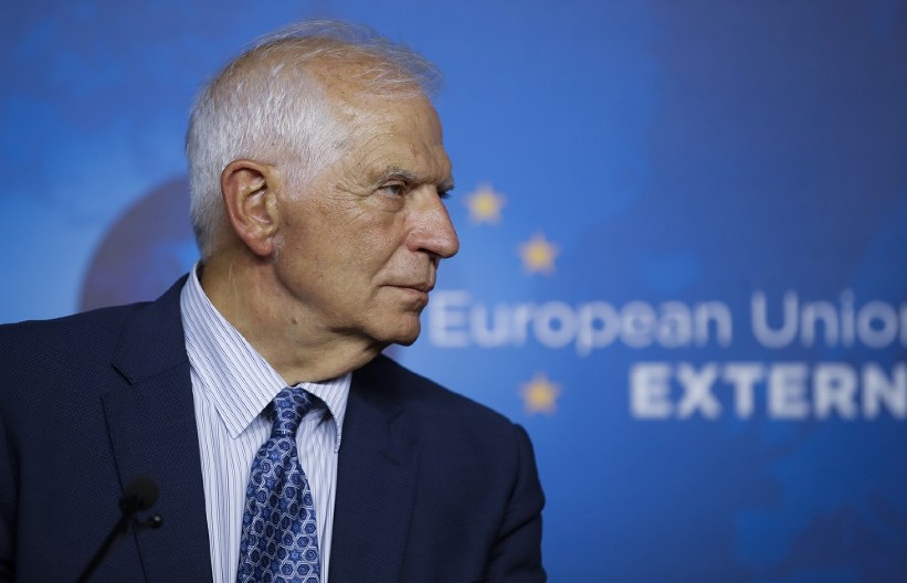 BORELJ SKINUO MASKU Krvoločni starac hoće da zapali Evropu