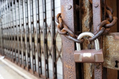 MNOGO RADNIKA ĆE OSTATI BEZ POSLA Poznati maloprodajni lanac pred bankrotom