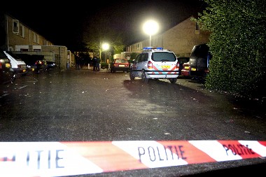 IZBODEN MALOLETNIK U SUPERMARKETU! Sa teškim povredamaa prevezen u bolnicu, policija traga za osumnjičenima