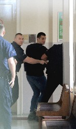 TUŽILAC ĆE DANAS TRAŽITI KAZNU ZA KRVNIKA Za masakr u Duboni i Malom Orašju saslušano 50 svedoka