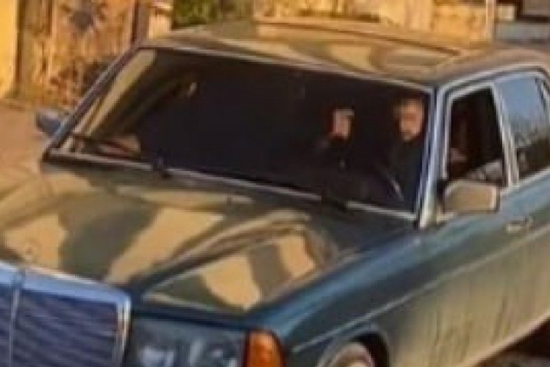 KAMERE SNIMILE KAKO SE FRIZER POSLE MASAKRA UPUCAO U GLAVU:  Žena je vrištala kada je videla užas (VIDEO)