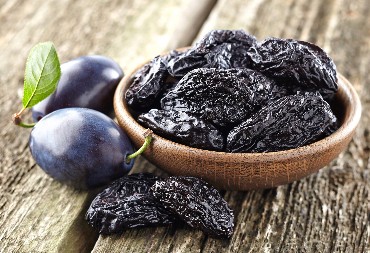 DRAGANA JE JELA TRI SUVE ŠLJIVE PRE DORUČKA Evo šta joj se dogodilo u telu nakon mesec dana