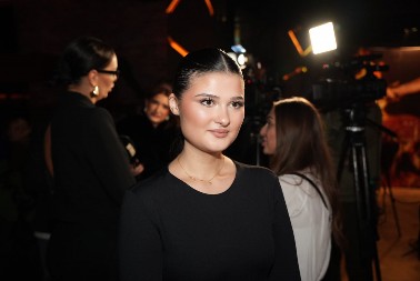 EVO SA KIM SE DRUŽI ĆERKA JANE TODOROVIĆ! Ni ne slutite o kome je reč, a sin je ove poznate pevačice (VIDEO)