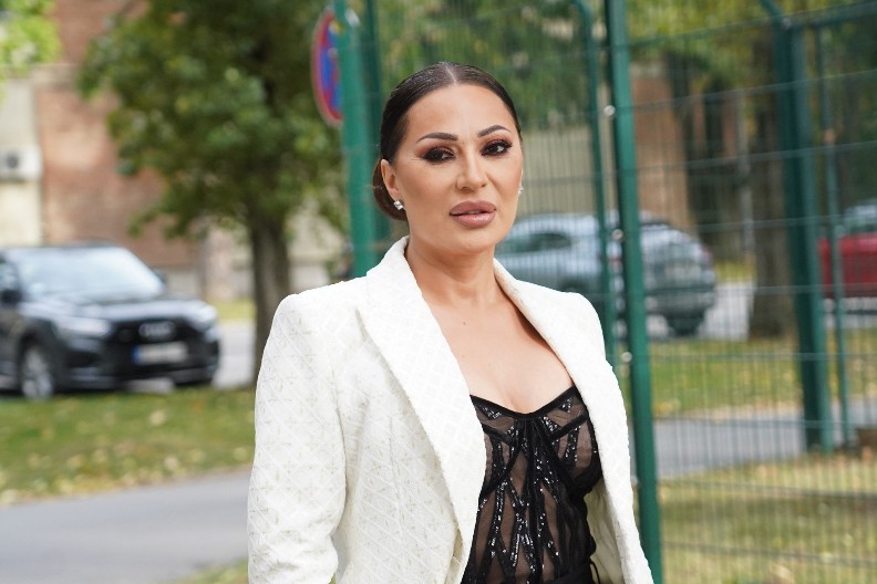 CECA SE VERILA KRIŠOM! Pevačica je krila vezu zbog razlike u godinama: Moćan i uspešan poslovni čovek!