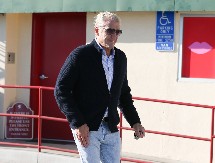 SLAVNI SNAGATOR POBEDIO OPAKU BOLEST  Smrt mu "kucala na vrata", a sada glumac slavi život