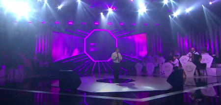 NAŠEM PEVAČU UMRLA SUPRUGA (33) Ostao je sam sa četvoro dece, potresni detalji rasplakali su javnost!