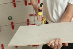 ZANATLIJE SVE TRAŽENIJE Cenu određuje težina radova, a mnogi mesečno zarade i do 3.000 evra