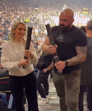 OVO DO SADA NISTE VIDELI Navijač i navijačica Partizana saznali pol bebe na utakmici (VIDEO)