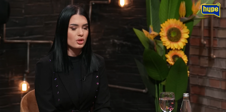 “OČUH ME JE DRŽAO ZATVORENU" Zorana Mićanović o potresnim detaljima iz detinjstva!