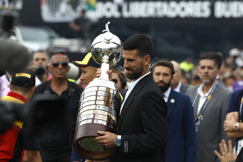 NOVAK ODRŽAO LEKCIJU O PRIJATELJSTVU Đoković za jedan dan prešao pola sveta, razlog će vas oduševiti