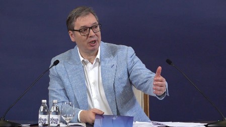 "MI AKO TO URADIMO, ONI OSTAJU BEZ GAZIVODA..." Vučić: Onda nema jezera više