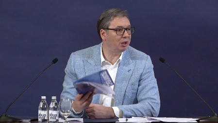 DEVET MINUTA SVE OBJAŠNJAVAJU: Predsednik Vučić razobličio Kurtijeve gnusne laži (VIDEO)