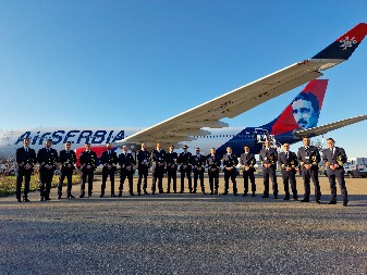 SRAM TE BILO VUČIĆU, PODNESI OSTAVKU Er Srbija proglašena za najbolju avio-kompaniju u istočnoj Evropi