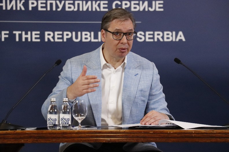 SRBIJU NEĆETE SLOMITI LAŽIMA Naš najveći interes je da se sazna istina! (VIDEO)