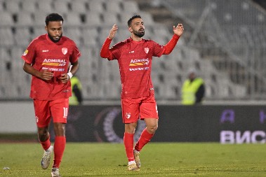 U KRAGUJEVCU PONOVO SANJAJU EVROPSKE SNOVE Radnički preko Mladosti do treće pozicije, novajlija Jedinstva razbio Nišlije