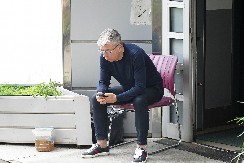 EVO ŠTA SE DEŠAVA U DOMU SAŠE POPOVIĆA! Fotografija nastala u četiri zida vile na Bežanijskoj kosi