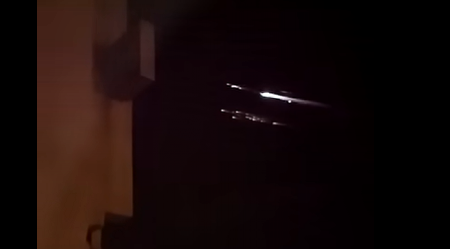 OPŠTA PANIKA U NEMAČKOJ Bljesnula raketa, svi u strahu zovu policiju