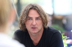 NESTALA BEZ TRAGA NAKON MITROVIĆEVIH PRETNJI Do danas je niko nigde nije video: "Rasturiću te na komade!"