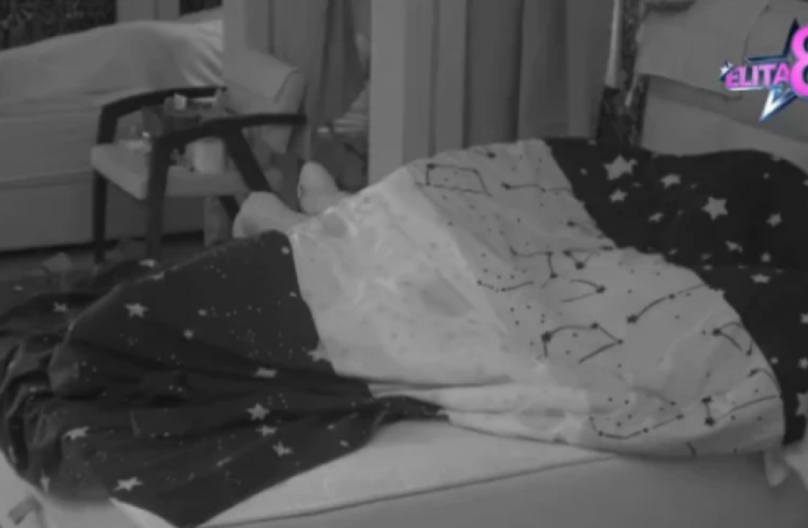 BRUTALNA VRELA AKCIJA PRED PUNOM SOBOM! Tresu se zidovi Elite, učenici ne mogu da se obuzdaju!