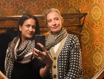 ŠEFICA NEMAČKE ULTRADESNICE JE LEZBIJKA, A ŽELI DA UKINE ISTOPOLNE BRAKOVE! Ima pik na migrante iz OVE ZEMLJE, a Mask je obožava (FOTO)