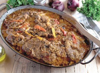 SVINJSKI VRAT SA KAJMAKOM I PAPRIKAMA Gurmanski specijalitet pravi je raj za nepca