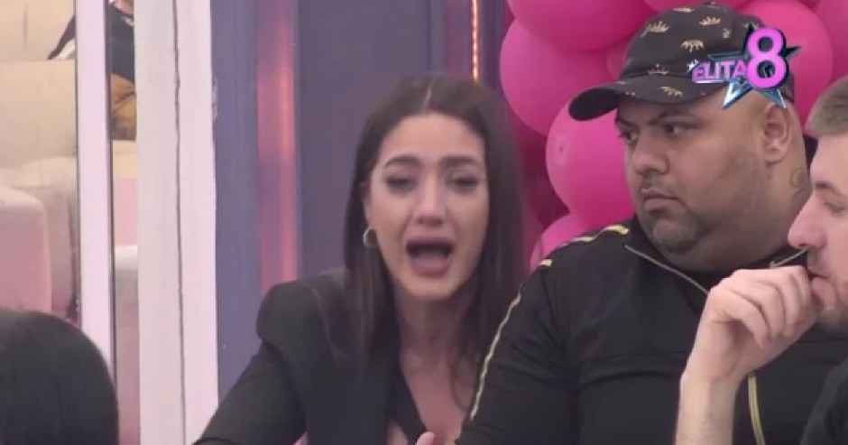 ANĐELA ĐURIČIĆ DOŽIVELA NERVNI SLOM U PROGRAMU UŽIVO! Vrišti i urla na Gastoza, učesnici zgroženi!