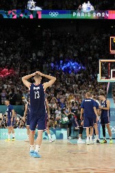 DA LI JE OVO NAJBOLNIJI MOMENAT SRPSKOG SPORTA? Ameri su bili na konopcima, hvatali se za glavu, a onda... (FOTO)