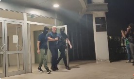 PRESUDIĆU SEBI AKO MI NA RUKAMA NAĐU KRV I KOKAIN Zvicerov policajac zagrmeo na suđenju