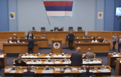 OVO JE DRŽAVNI UDAR Stigao odgovor Republike Srpske u osam tačaka na presudu protiv Dodika!