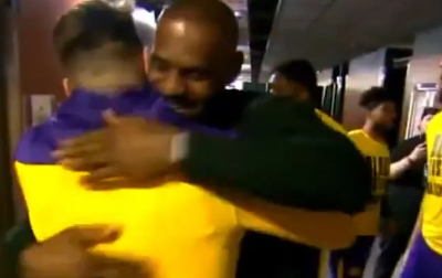 "STARIŠ KAO JA, MALI" Dončić sjajnom partijom proslavio rođendan, Lebron "pecnuo" Slovenca urnebesnom reakcijom (VIDEO)