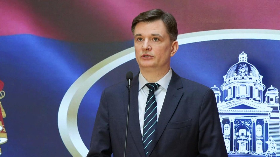 JOVANOV SAOPŠTIO JEZIVE VESTI: Ima mnogo više povređenih... Od toga što je opozicija bacala u sali, posledice mogu da se pojave posle tri dana (VIDEO)