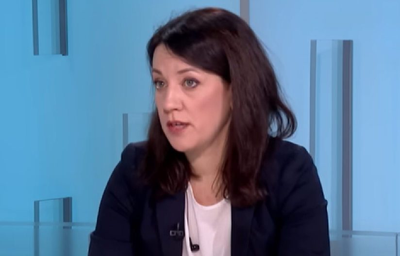 POLICIJA SE ŠOKIRALA KADA JE PRETRESLA LAZOVIĆEVU POSLANICU Juče pogodila Sinišu Malog dimnom bombom, danas ponela lisice