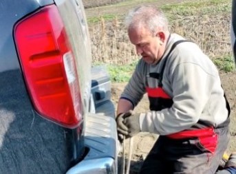 ''ZAMALO DA POSTANEM TIKA ŠPIC...'' Pančevci tražili ćup sa blagom kao u popularnoj seriji, zbog hit snimka ljudi plaču od smeha! (VIDEO)