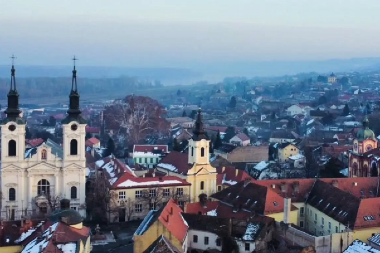 OTKRIJTE SREMSKE KARLOVCE Grad koji priča priču o prošlim vremenima