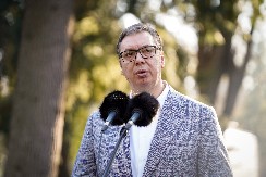 RAZGOVOROM I DIJALOGOM SE STVARI REŠAVAJU Vučić: Srbija poštuje Dejtonski sporazum, ali Srbija takođe zna šta piše u Dejtonskom sporazumu