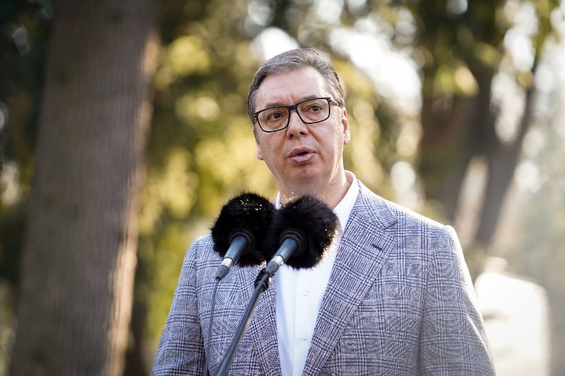 RAZGOVOROM I DIJALOGOM SE STVARI REŠAVAJU Vučić: Srbija poštuje Dejtonski sporazum, ali Srbija takođe zna šta piše u Dejtonskom sporazumu