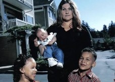 LIDIJA JE URADILA DNK TEST, PA DOŽIVELA NOĆNU MORU Kada su joj rekli da ona nije majka svojoj deci, umalo se onesvestila od šoka! (FOTO)