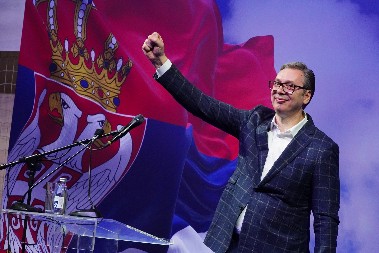 VUČIĆ MEĐU SVOJIM NARODOM Drugi dan posete predsednika Južnobanatskom i Podunavskom okrugu