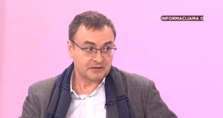 JOVO BAKIĆ IZBEZUMLJENOG POGLEDA POTVRDIO DA OPOZICIJA SPREMA NASILJE: Uživaćemo dok Vučića pečemo na tihoj vatri (VIDEO)