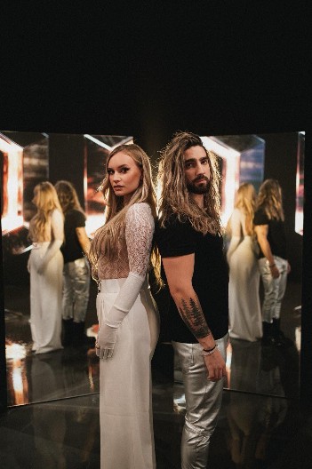 S NJOM JE PRINC OD VRANJE SNIMIO DUET! Pesma kida dušu, a ona u spotu potpuno menja izgled