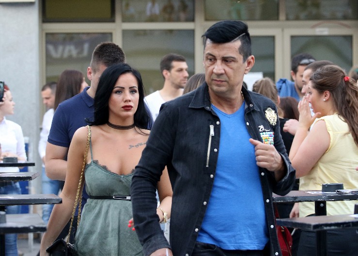 PEJA OTKRIO ŠTA MU JE SUZANA REKLA NA DAN SAŠINE SAHRANE Njene reči pamtiće dok je živ: "Stala mi je knedla u grlu"